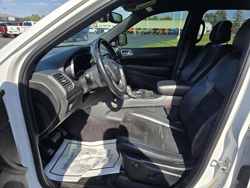 2018 Jeep Grand Cherokee Altitude photo 9
