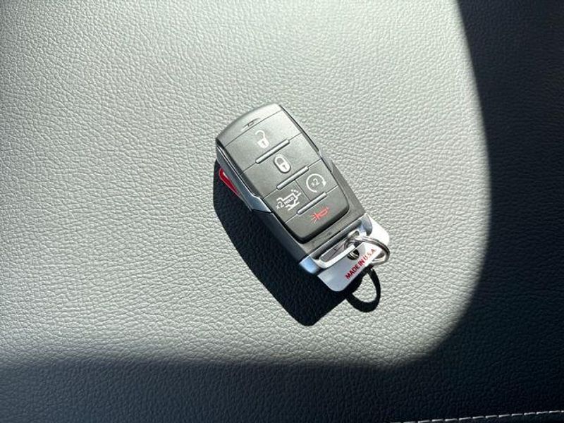 2026 RAM 1500 Big Horn Crew Cab 4x4 5'7' Box