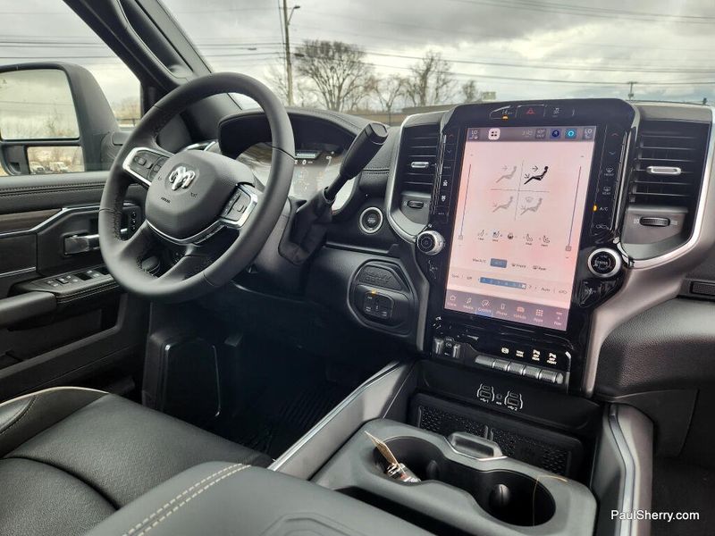 New 2026 RAM 3500 Laramie Crew Cab 4x4 6'4' Box