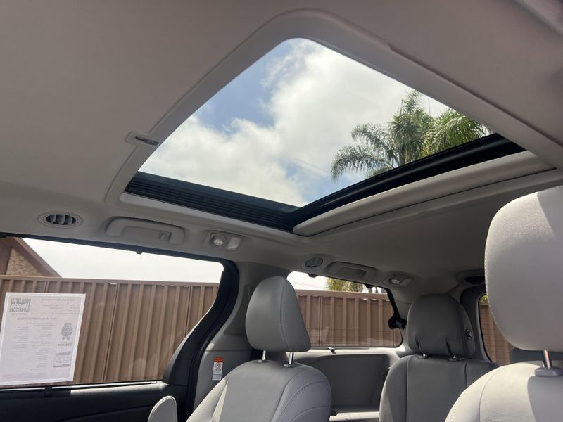 Used 2020 Toyota Sienna LimitedImage 20