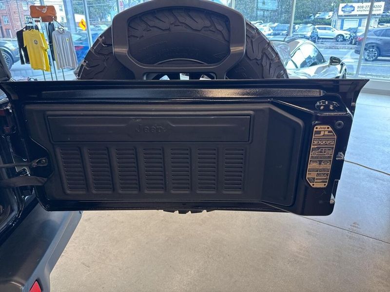 2021 Jeep Wrangler Unlimited Rubicon 392
