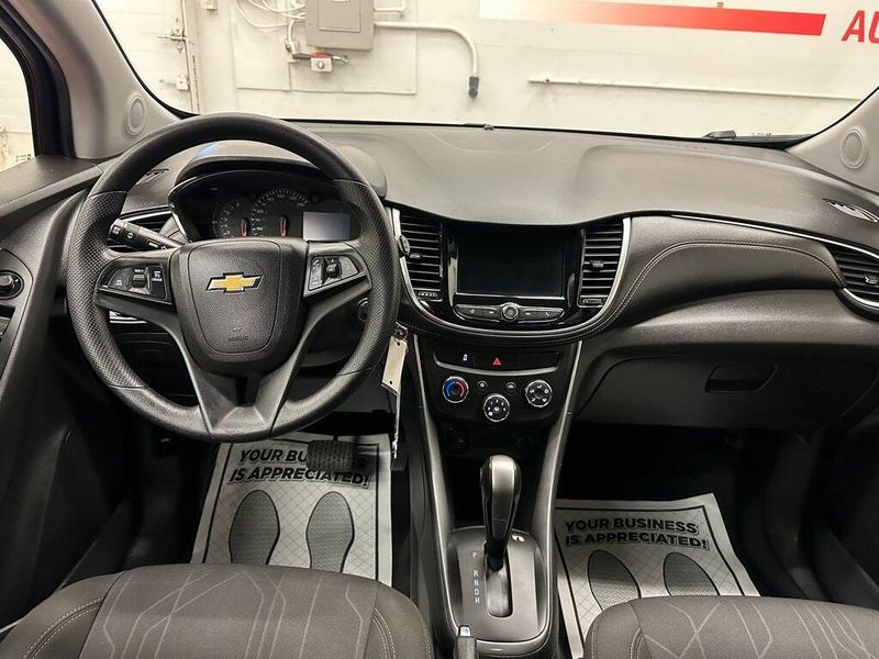 2020 Chevrolet Trax LT photo 17