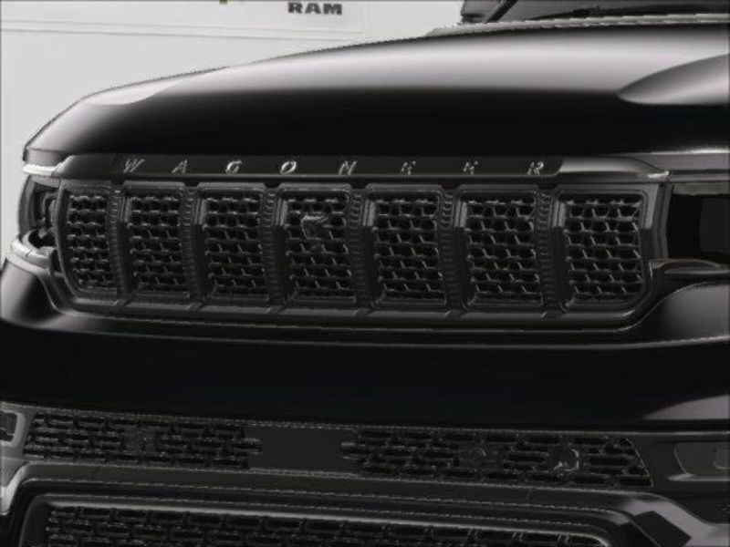 2023 Jeep Grand Wagoneer II photo 14