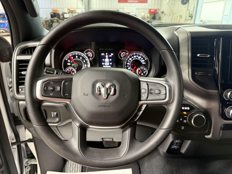 New 2026 RAM 1500 Express Crew Cab 4x4 5