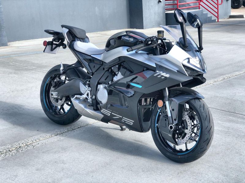 New 2026 CFMOTO 675SS Image 11