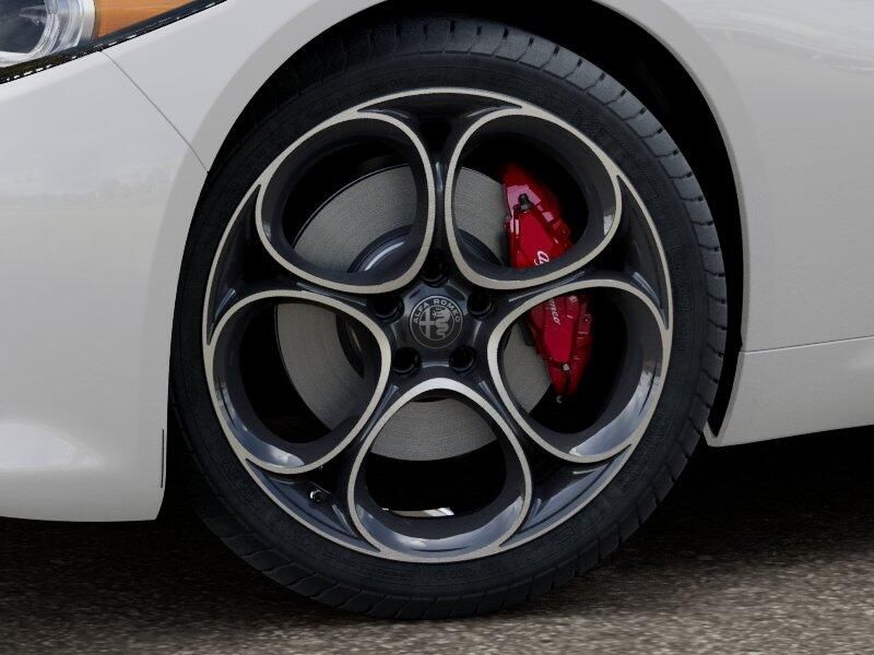 New 2026 Alfa Romeo Giulia AwdImage 4