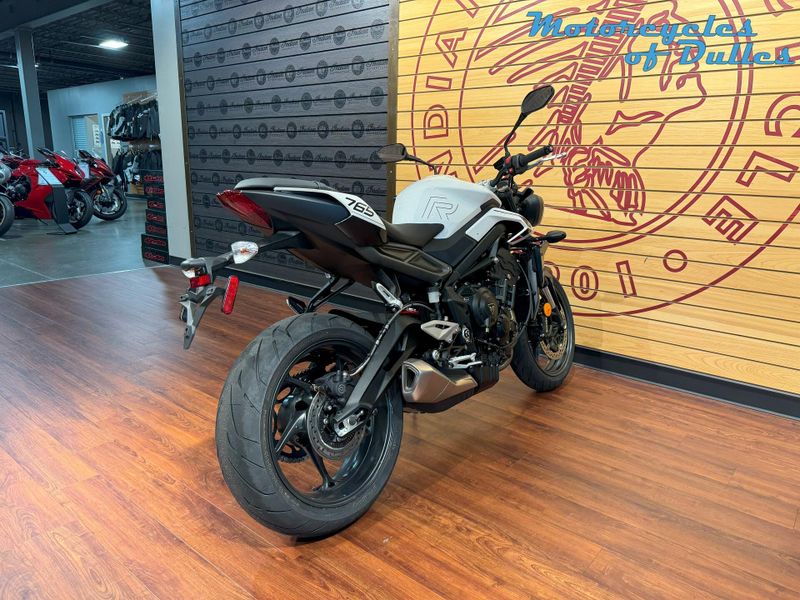 2025 Triumph Street Triple 765 R Image 8