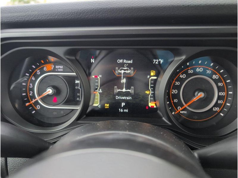 New 2026 Jeep Wrangler 4-door Sport SImage 21