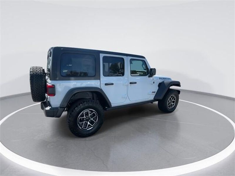 New 2025 Jeep Wrangler 4-door RubiconImage 8
