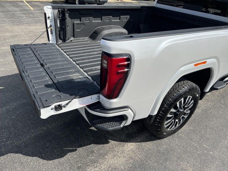 Used 2024 GMC Sierra 2500HD Denali Ultimate