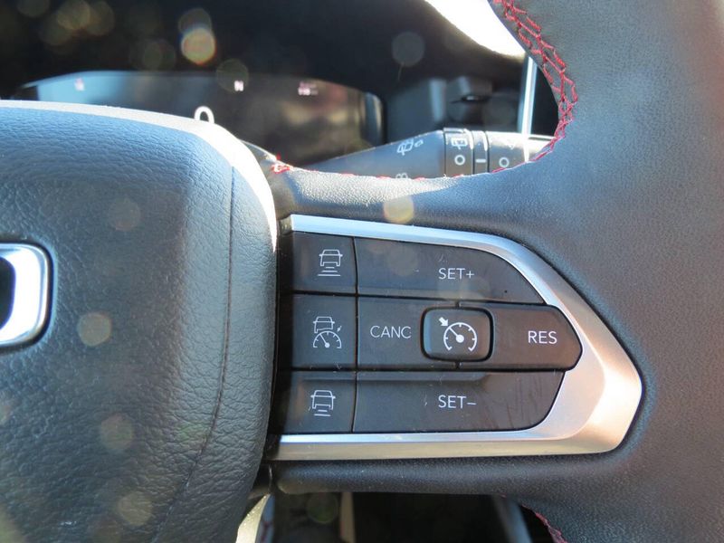 Used 2025 Jeep Compass Trailhawk 4x4 4dr SUVImage 20