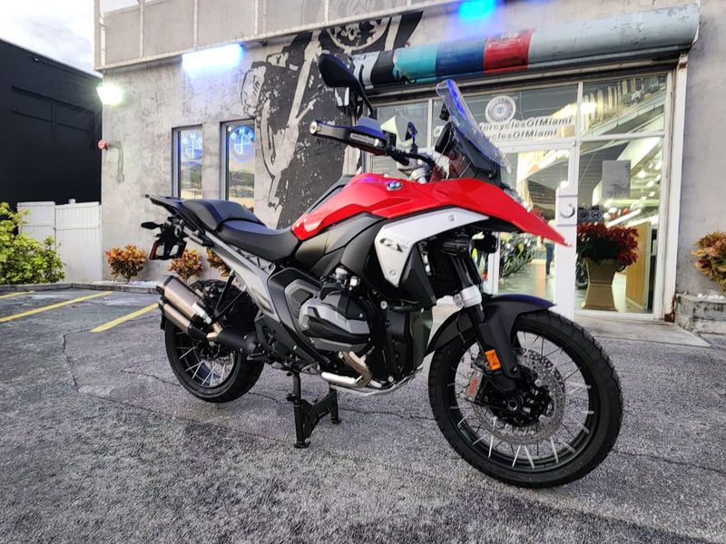 2026 BMW R 1300 GSImage 10