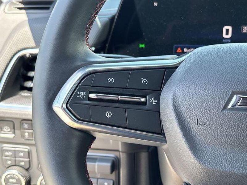 Used 2025 Chevrolet Tahoe RSTImage 26