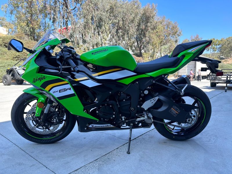 New 2025 Kawasaki NINJA ZX-6R KRT EDITION ABS Image 6