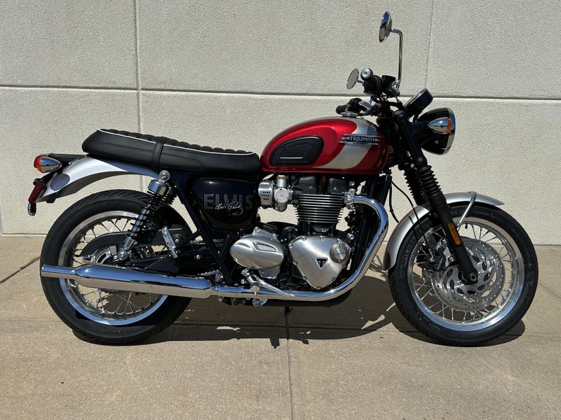 2025 Triumph BONNEVILLE T120 ELVIS EDITIONImage 2