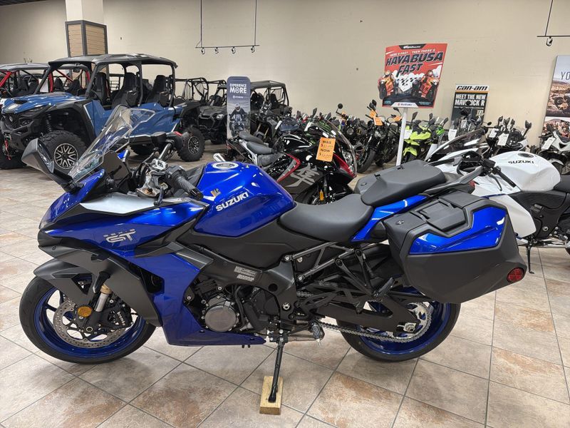 New 2025 Suzuki GSX-S1000GT+ Image 14