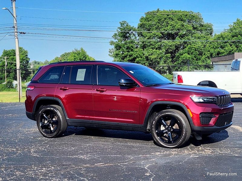 Used 2023 Jeep Grand Cherokee Altitude X