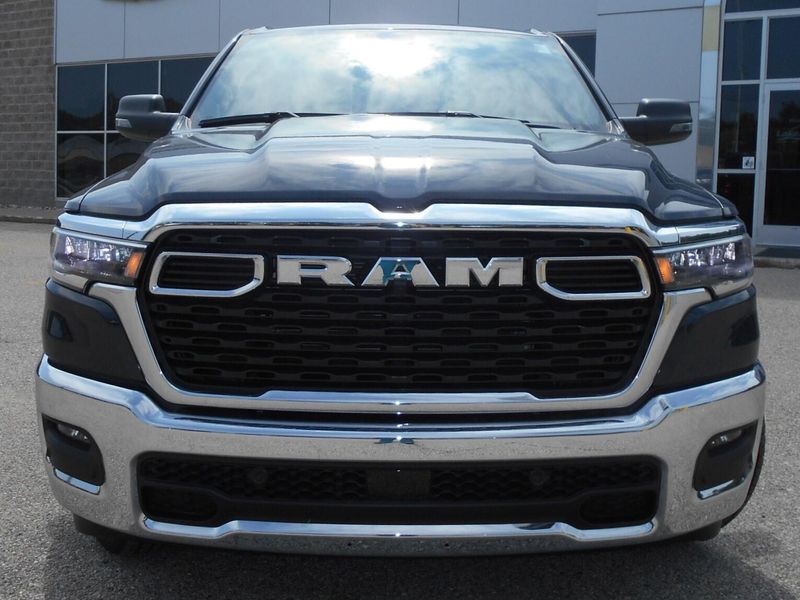 2025 RAM 1500 Big Horn Crew Cab 4x4 5