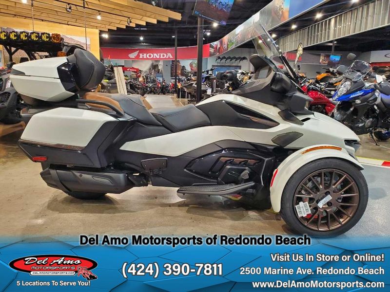 2024 Can-Am SPYDER RT SEA-TO-SKY (SE6)Image 9