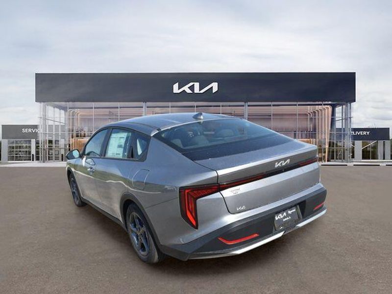 New 2026 Kia K4 LXSImage 6