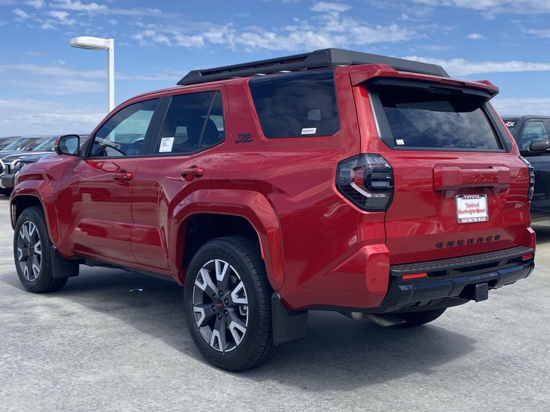 New 2025 Toyota 4Runner TRD Sport PremiumImage 5