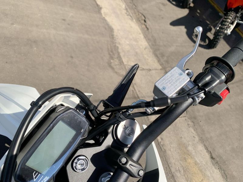 New 2025 Suzuki DR-Z4SM Image 18