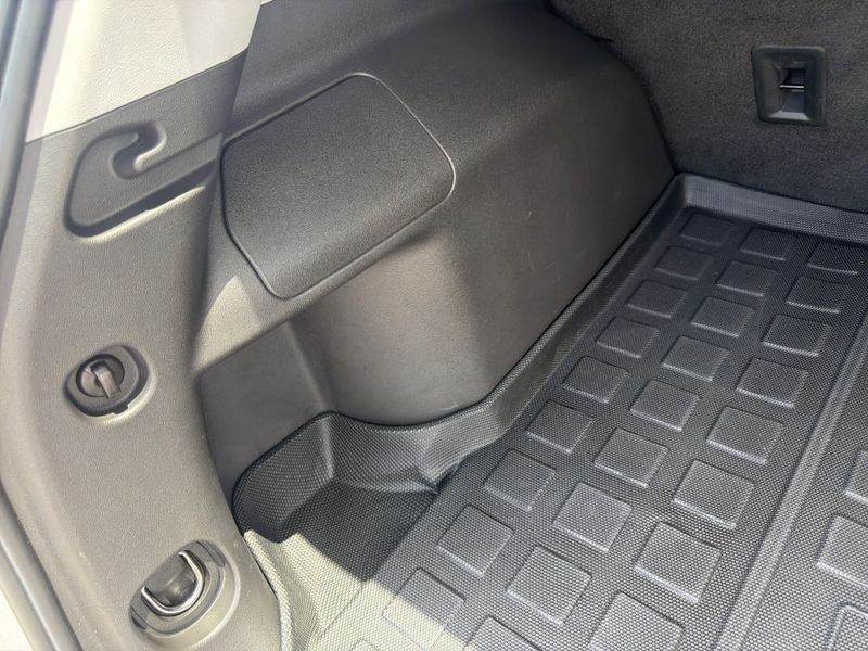 Used 2022 GMC Terrain SLEImage 22