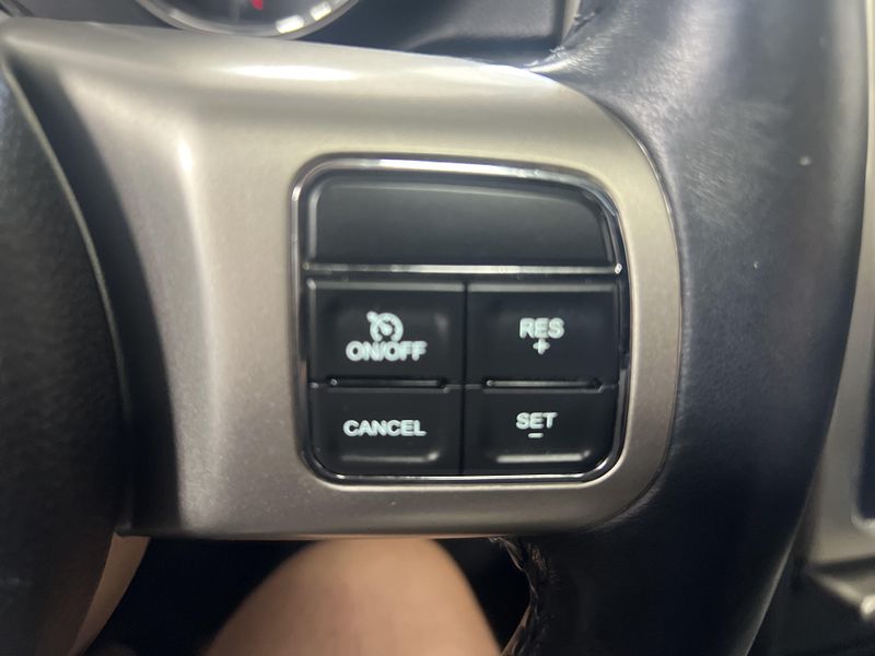 Used 2013 Jeep Grand Cherokee LaredoImage 31