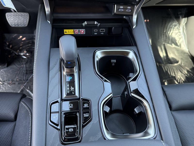 New 2026 Lexus RX 450h+ LuxuryImage 24