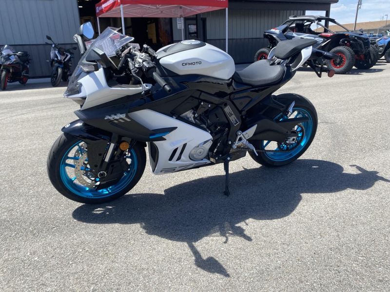 New 2026 CFMOTO 675SS 