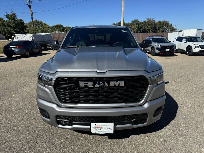 2025 RAM 1500 Big HornImage 3