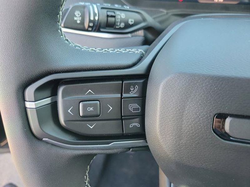 New 2026 Jeep Cherokee Overland 4x4