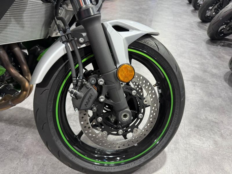 Used 2024 Kawasaki Z7 Hybrid ABS Image 12