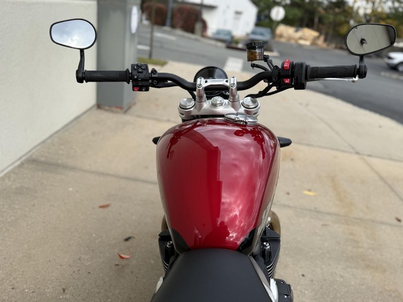 2025 Triumph SPEED TWIN 1200Image 7