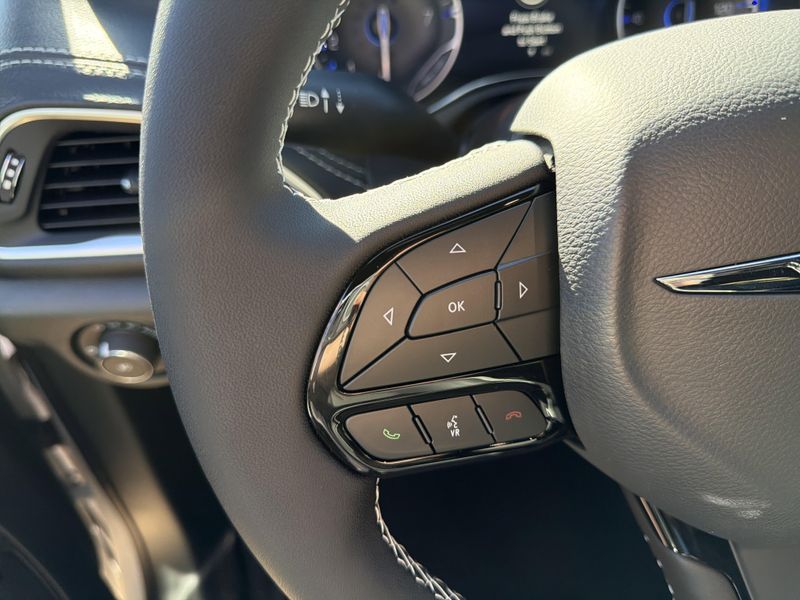 New 2026 Chrysler Pacifica LimitedImage 25