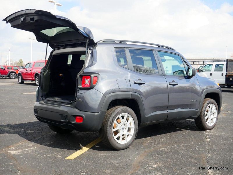 Used 2023 Jeep Renegade Latitude