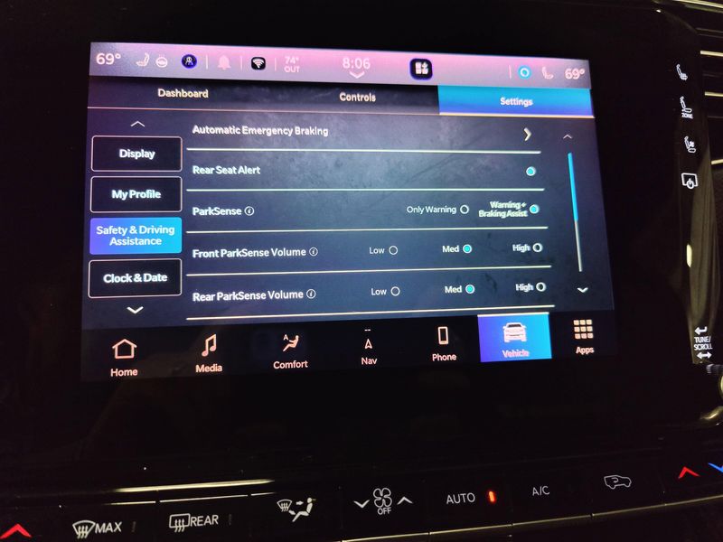 2023 Jeep Wagoneer 5.7L V6 4X4 w/Sunroof & NavImage 23