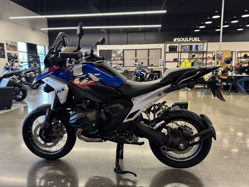 2025 BMW R 1300 GS - TROPHY - RACING BLUE METALLIC 