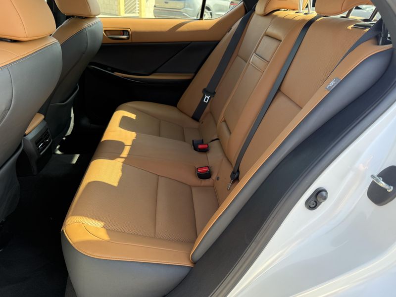 Used 2024 Lexus IS 300Image 30