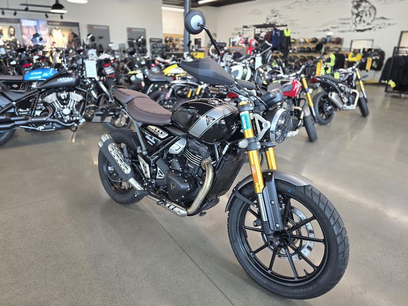 Used 2024 Triumph SCRAMBLER 400X 