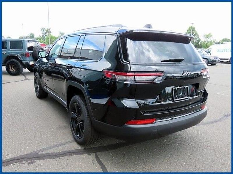 New 2025 Jeep Grand Cherokee LimitedImage 5