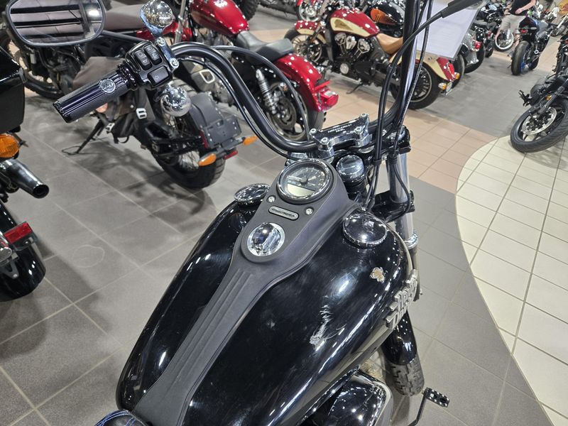 USED 2016 HARLEY DYNA STREET BOB Image 7