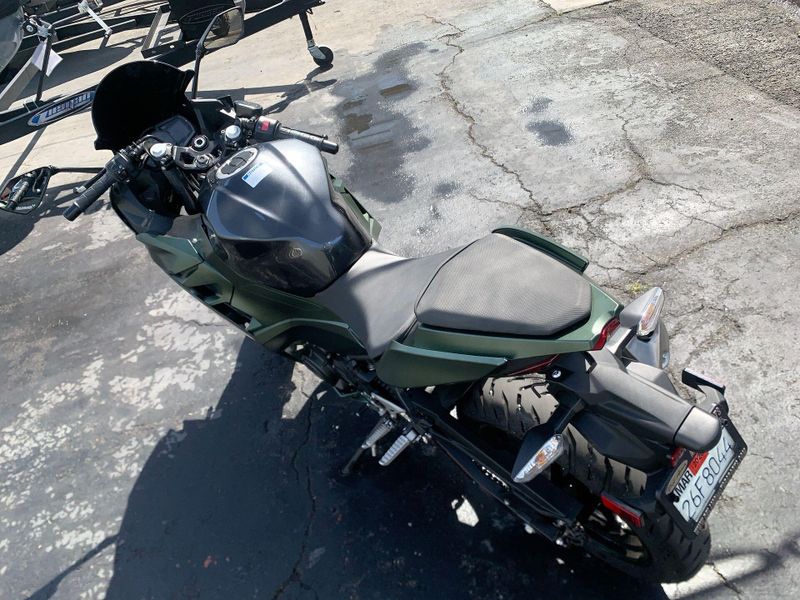 Used 2023 Kawasaki Ninja 400 Base Image 19