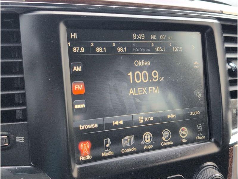 Used 2017 RAM 3500 LaramieImage 16