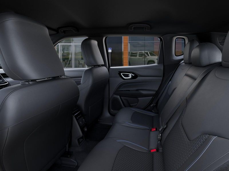 New 2026 Jeep Compass Latitude Altitude 4x4Image 23