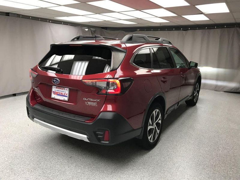 Used 2021 Subaru Outback LimitedImage 4