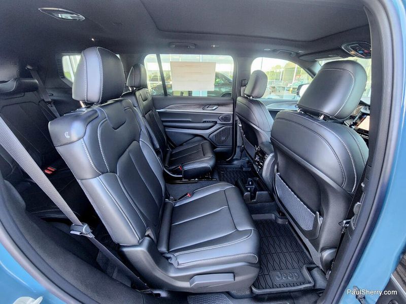 New 2026 Jeep Grand Cherokee Limited Altitude