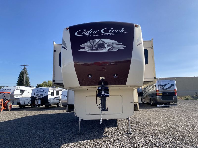 Used 2018 FOREST RIVER CEDAR CREEK 38 FLX Image 8