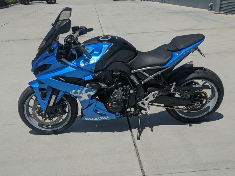 Used 2024 Suzuki GSX-8R Image 14