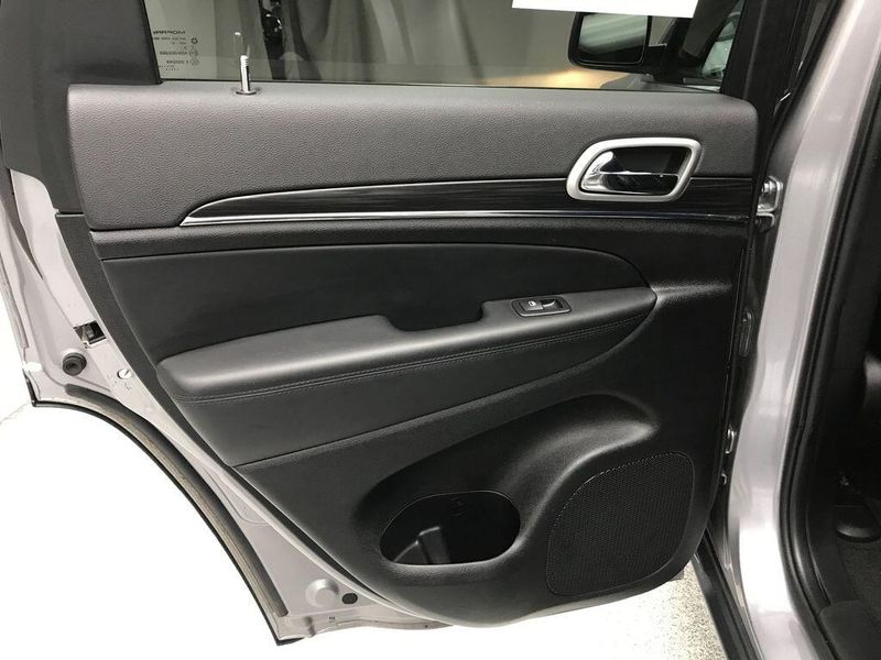 Used 2021 Jeep Grand Cherokee LimitedImage 8